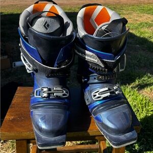 Black Diamond Men's Blue and Black telemark Ski Boots